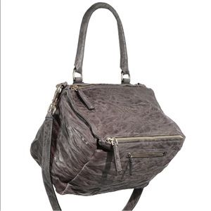 GIVENCHY PANDORA PURSE. SIZE MEDIUM, GREY WRINKLED LEATHER. Authentic✔️